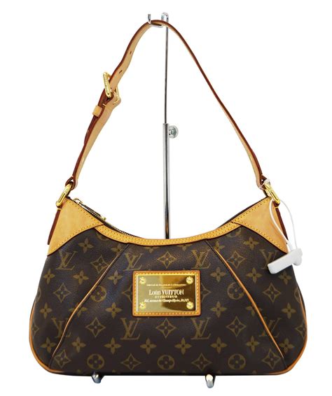 louis vuitton shoulder bag.